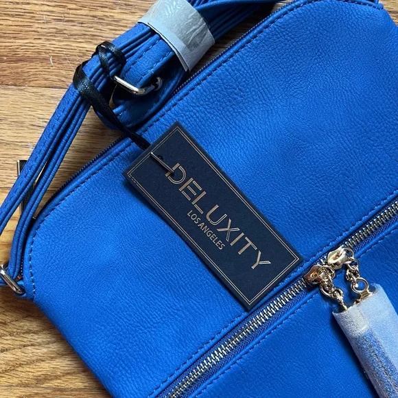 NWT Deluxity Lightweight Medium Crossbody Bag with Tassel in Bright Blue - Picture 4 of 11